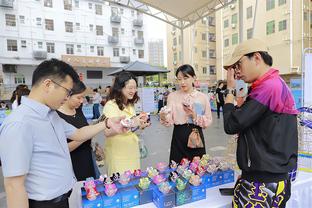 覃海洋本届亚运会已夺3金1银 张雨霏和徐嘉余已夺4枚金牌